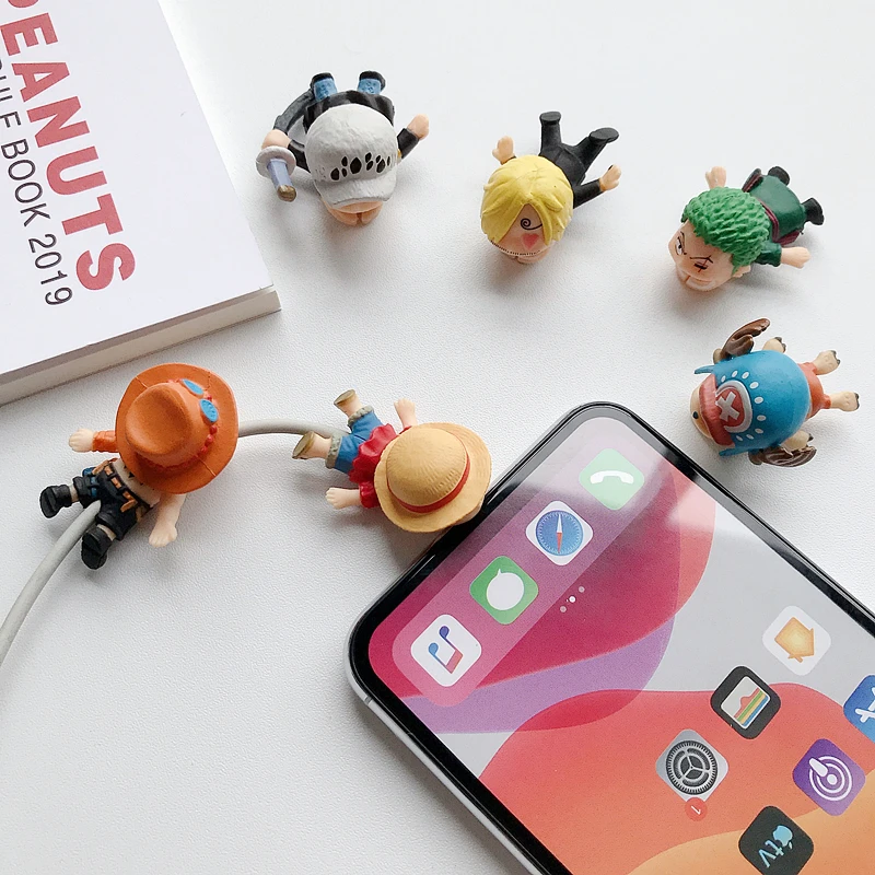 

Фигурка героя аниме Луффи ророноа Зоро Тони Чоппер Usopp зажим кабель телефон линия передачи данных протекторы фигурка куклы милые подарки иг...