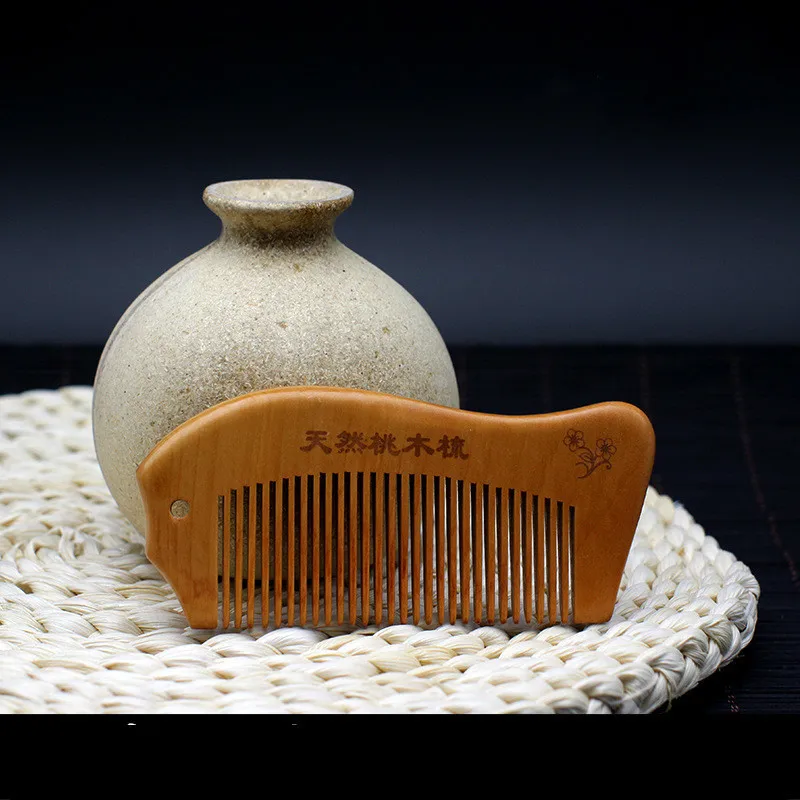 

1Pcs Natural Peach Wood Comb Close Teeth Anti-static Detangling Beard Comb Head Massage Hairbrush Hair Care Tools For Travel
