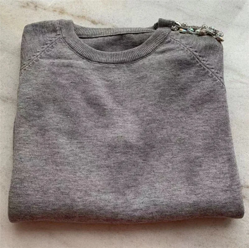 Женский трикотажный брючный костюм однотонный комплект из двух предметов топ с