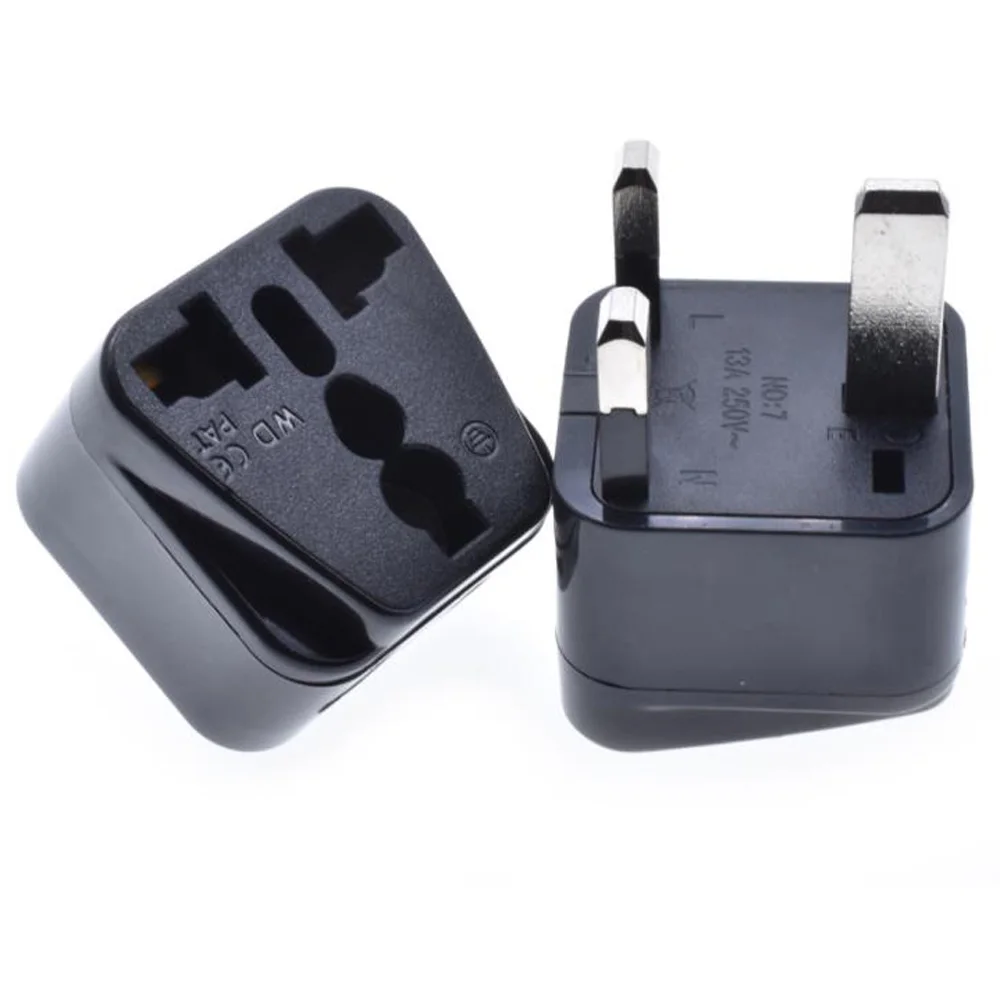 Универсальный переходник для путешествий черного и белого цвета 13 а 250 В