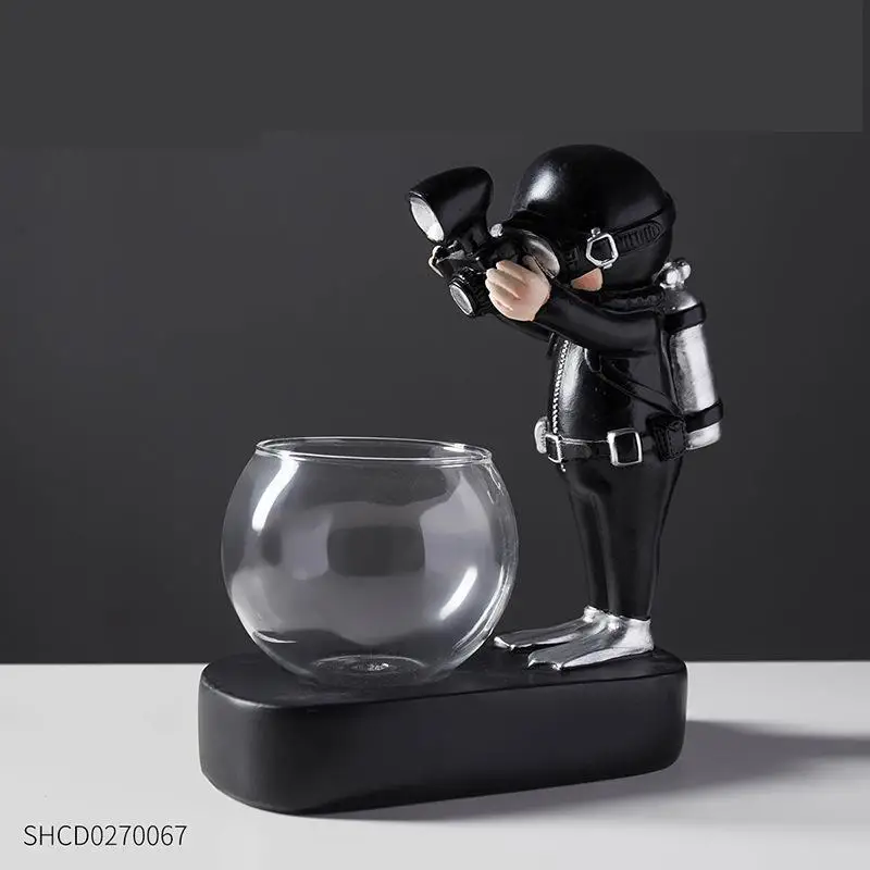 

Homelily Creative Astronaut Resin Home Decoration Ornaments Plant Hydroponic Container Living Room Figurines Tabletop Vase