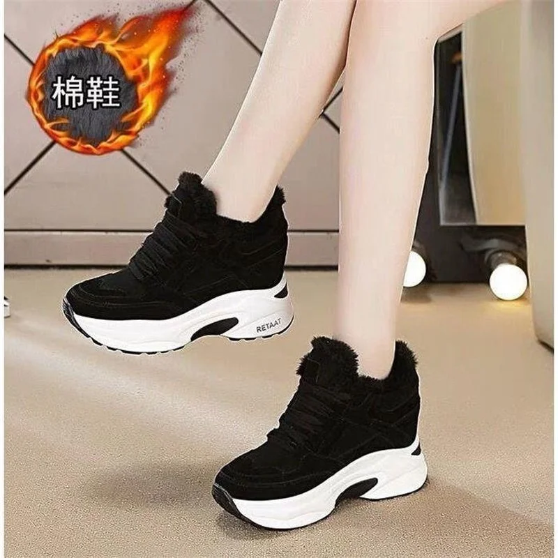 

Increase in winter fashion sports shoes women 2021 new black plush shoes plus velvet warm casual cotton shoes velvet woman boots