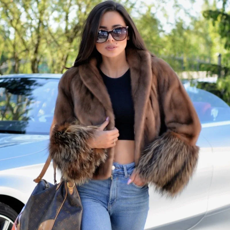 

Fashion Short Mink Fur Jacket Women Luxury Outwear Natural Woman Genuine Mink Fur Coats With Raccoon Dog Fur Sleeve Cuffs Coat