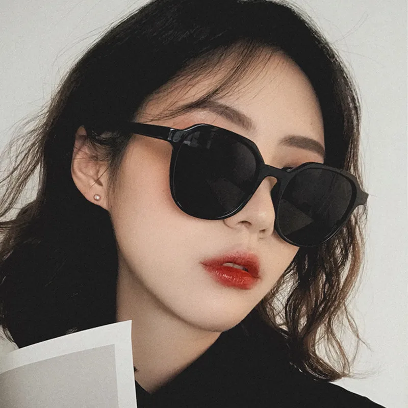

2021 Fashion Trendy Women Sunglasses Luxury Brand Design Men Sun Glasses Square Plastic Frame Sun Mirror Vintage Uv400