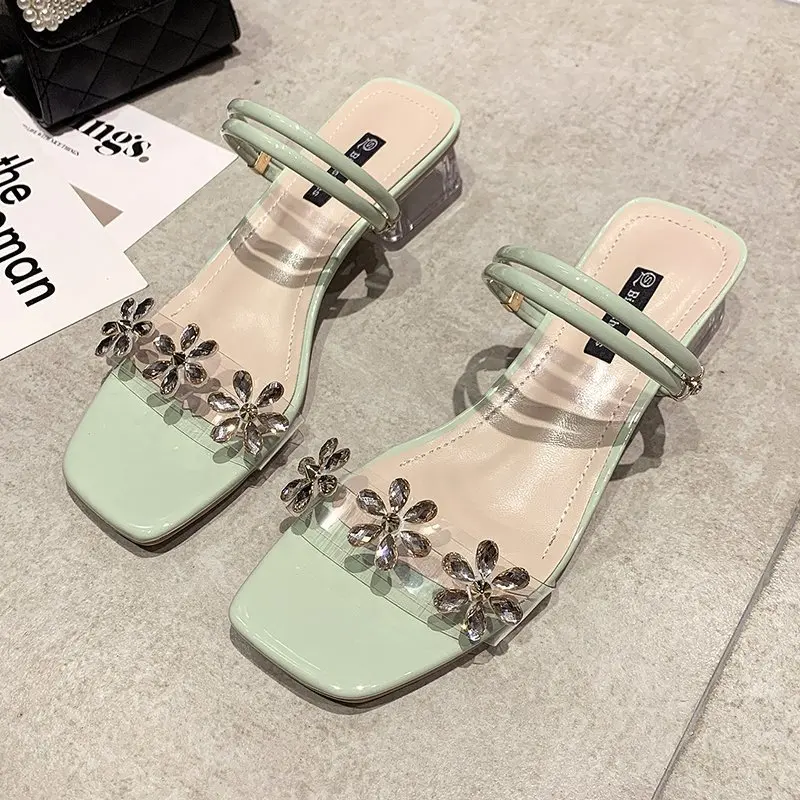 

Shoes Woman 2021 Low Glitter Slides Slippers Casual Med Flower Pantofle Jelly Luxury New PU Rome Hoof Heels Fabric Crystal Flora