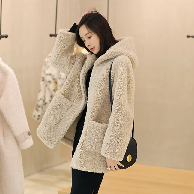 Women 2022 Autumn Winter Thick Warm Sheep Shearing Outcoat Female Hooded Wool Coats Ladies Fashion Solid Genuine Fur Coats Y67
