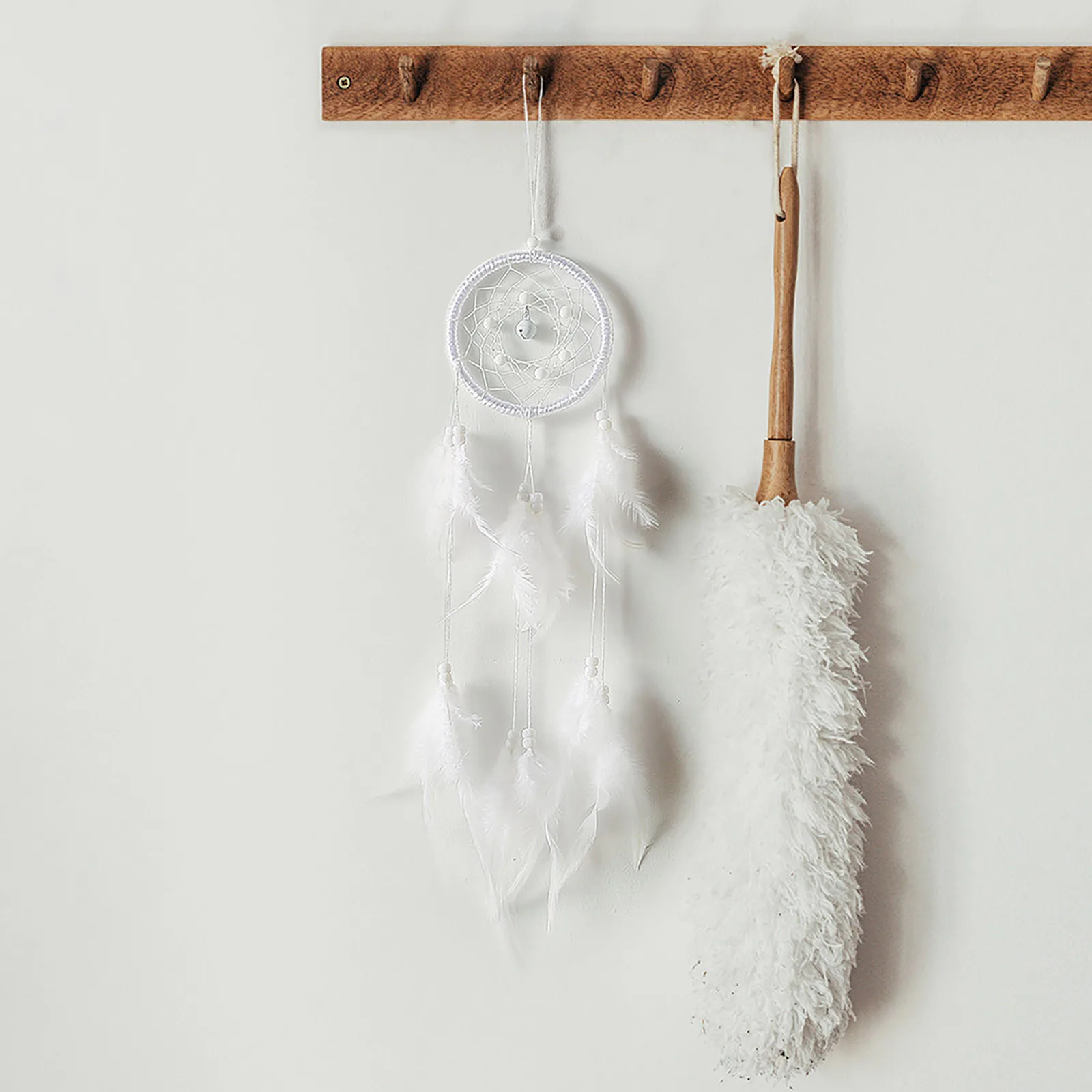 

Handmade dream catcher hanging white lace flower dream catcher wind chimes Indiana feather pendant creative home pendant