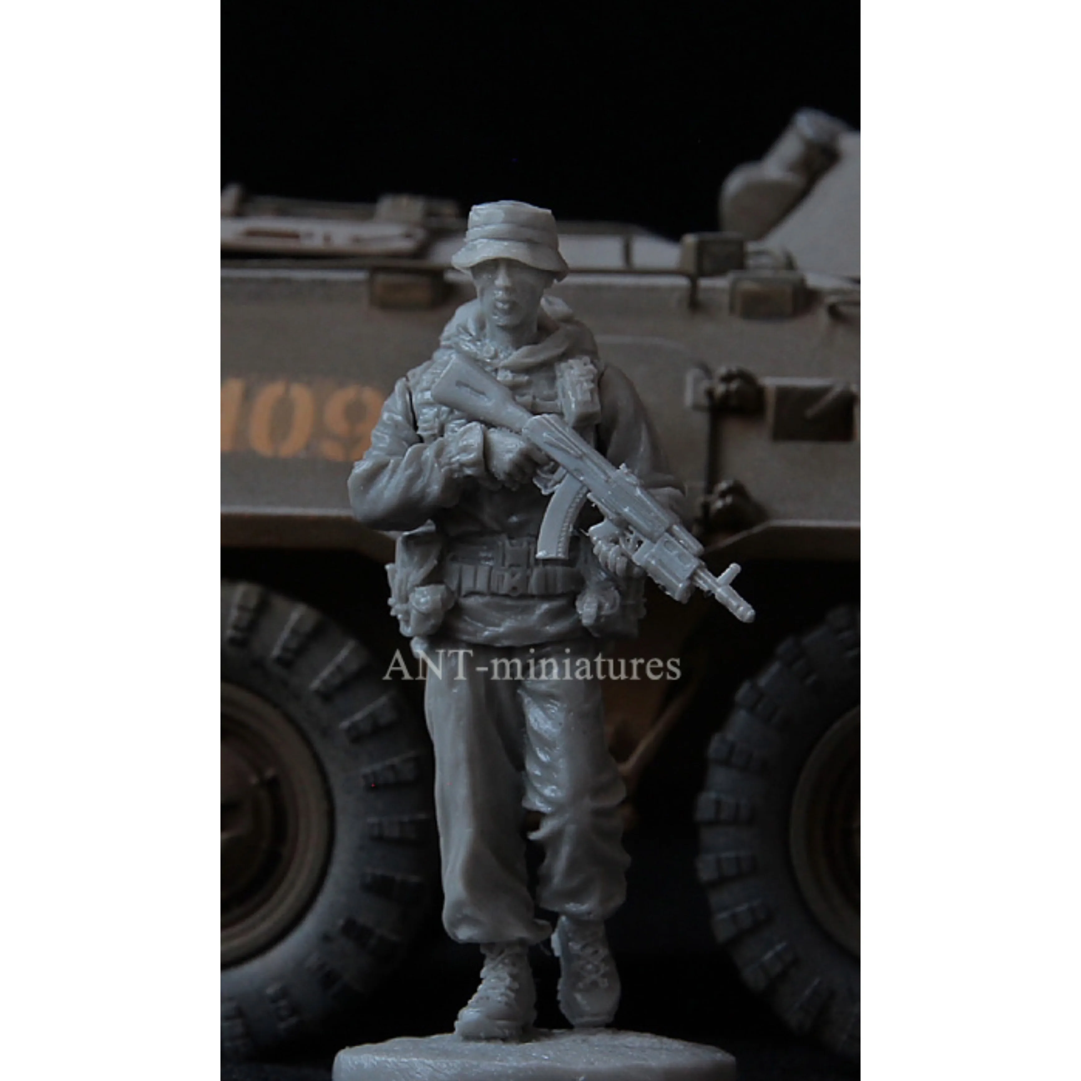 

1/35 Resin Model Figure GK, Military theme ，Unassembled and unpainted kit