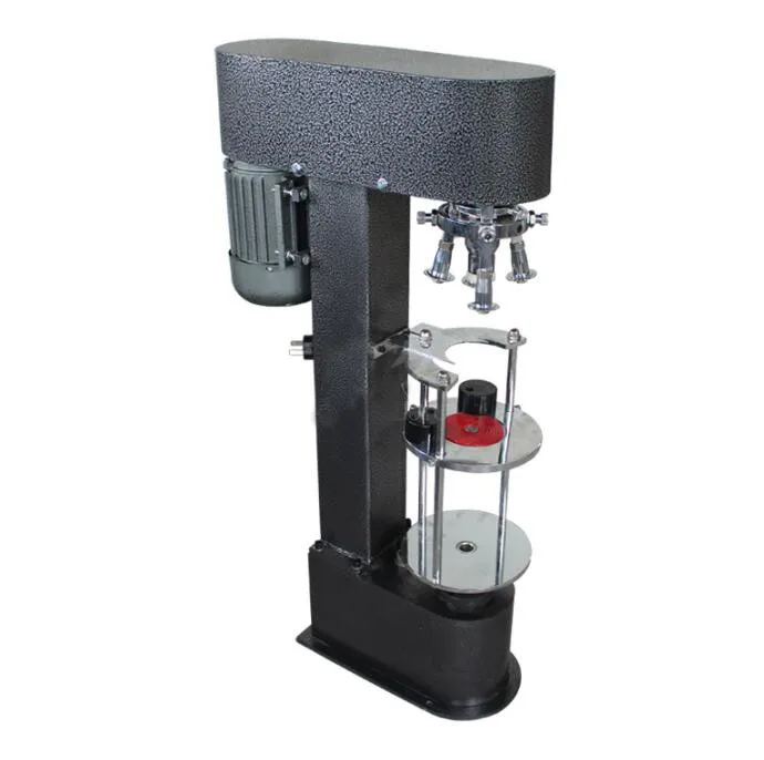 Крышка укупорка машины бутылки белого вина крышка крышки виски оливкового масла