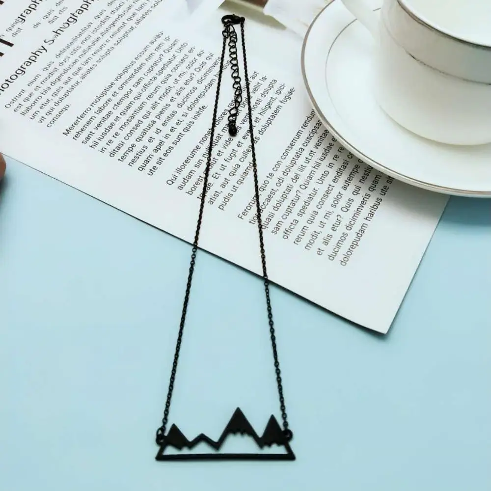 Модное женское ожерелье матового черного цвета хорошее качество с подвеской в