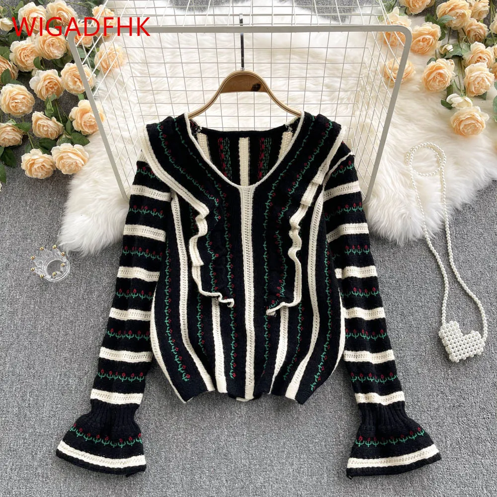 

Autumn And Winter New Design Sense V-Neck Ruffled Flared Sleeve Print Patchwork Top Vintage Contrast Color Knitting Sweater