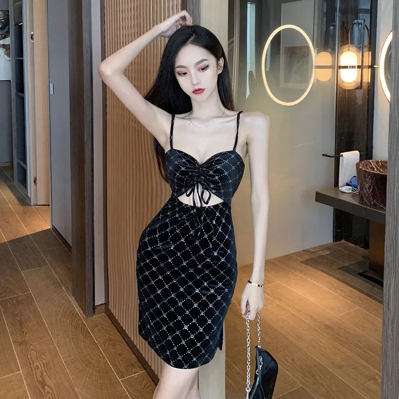 

Новинка 2020, модное Золотое бархатное соблазнительное женское базовое платье на бретельках