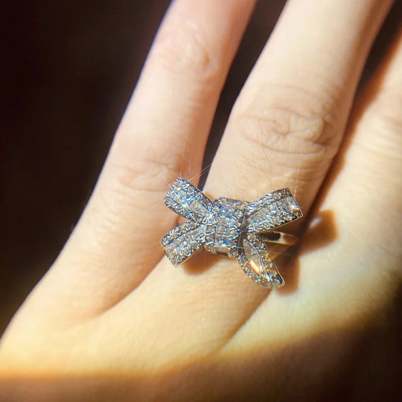 2021 стерлингового серебра Большой кубический цирконий с украшением в виде банта