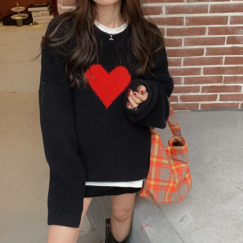 

2021 Heart Print Sweater Autumn and Winter Women's Warm Pullover Korean Casual Retro Black/White/Brown Pullover Women Thick Top