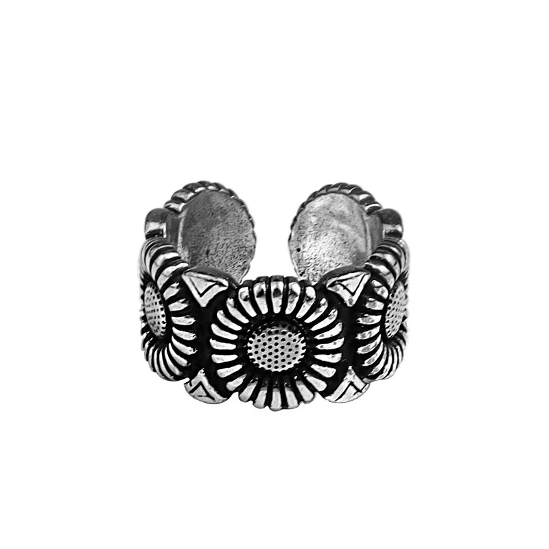 

Hip Hop Vintage Creative Sunflower Ring for Women Jewelry Trendy Ornaments Accessories Couple Rings Anillos Dorados Para Mujer