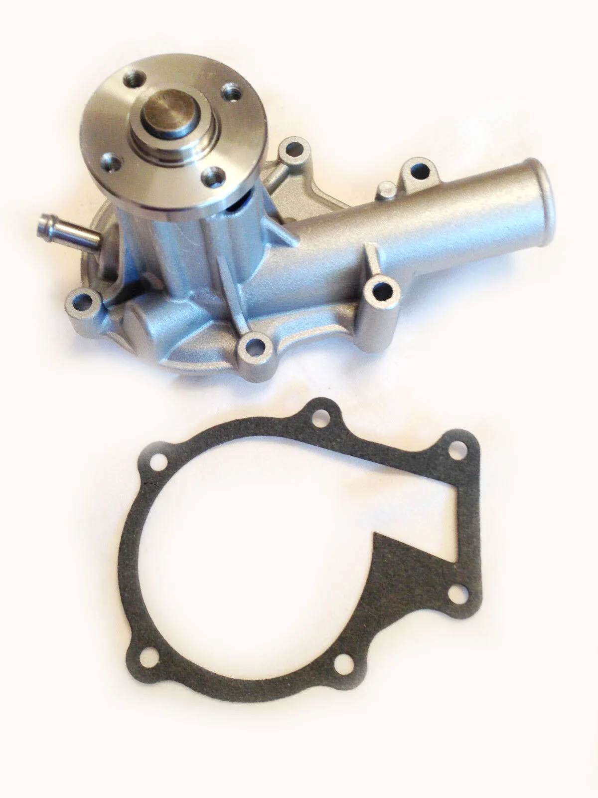 

Water Pump 6680278 6672429 Fit For Bobcat 463 553 S70 S100 425 428 E25 E26