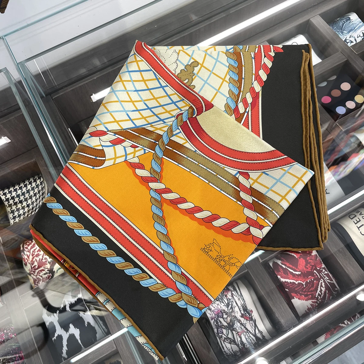 

Women's hair Scarf Headscarf Women's bandana Silk Large Square Towel High-end Gift 100% Silk High-quality Square Towel Shawl