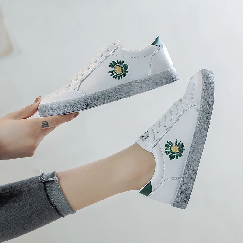 Новинка 2020 года женские кроссовки на платформе дизайнерская повседневная