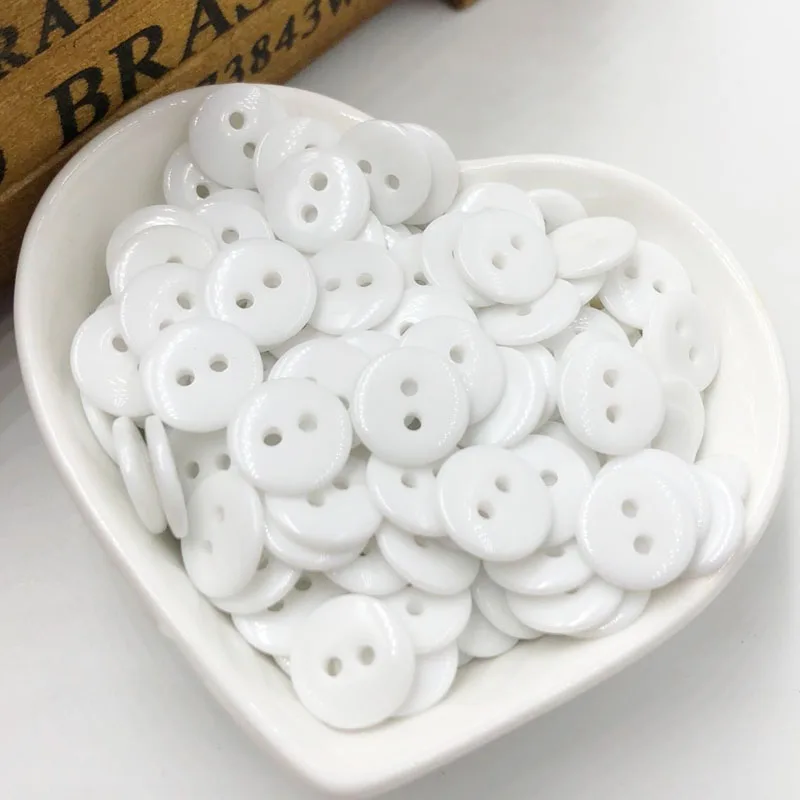 

50 pcs 11mm 2 Holes White Resin Round Buttons Decor Sewing Clothing Sewing Scrapbooking Crafts DIY Accessories Buttons PT266