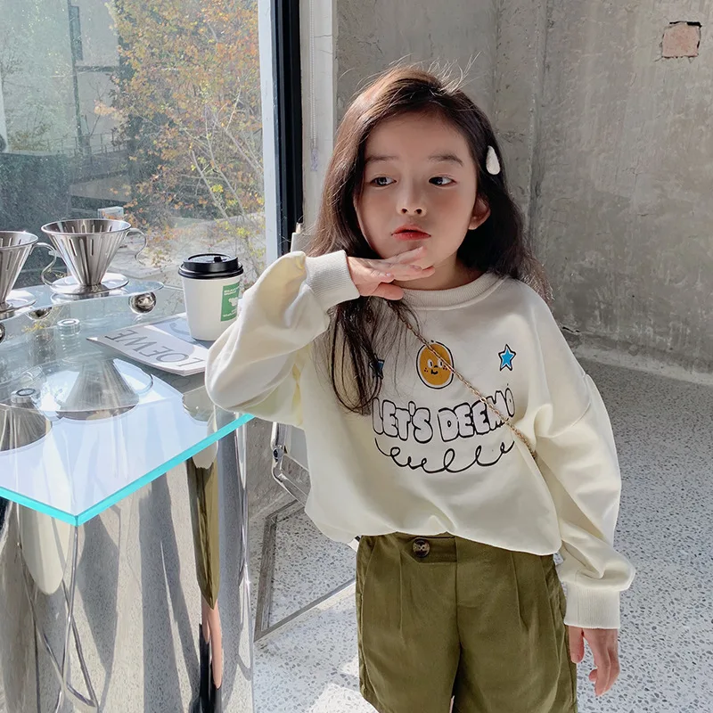 

MILA CHOU 2022 Spring Baby Girls Cotton Cartoon Smiley Apricot Sweater Children Loose O-neck Long Sleeve T-shirts Kids Clothes