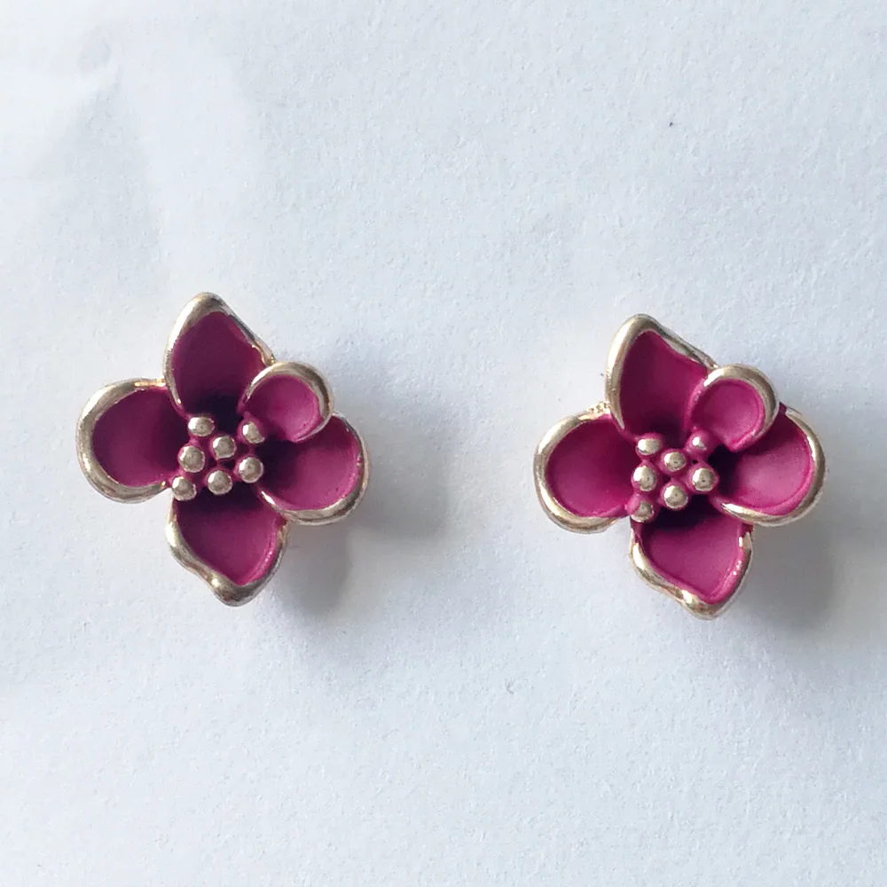 Модные корейские серьги-гвоздики в виде четырехлистного клевера с маленькой