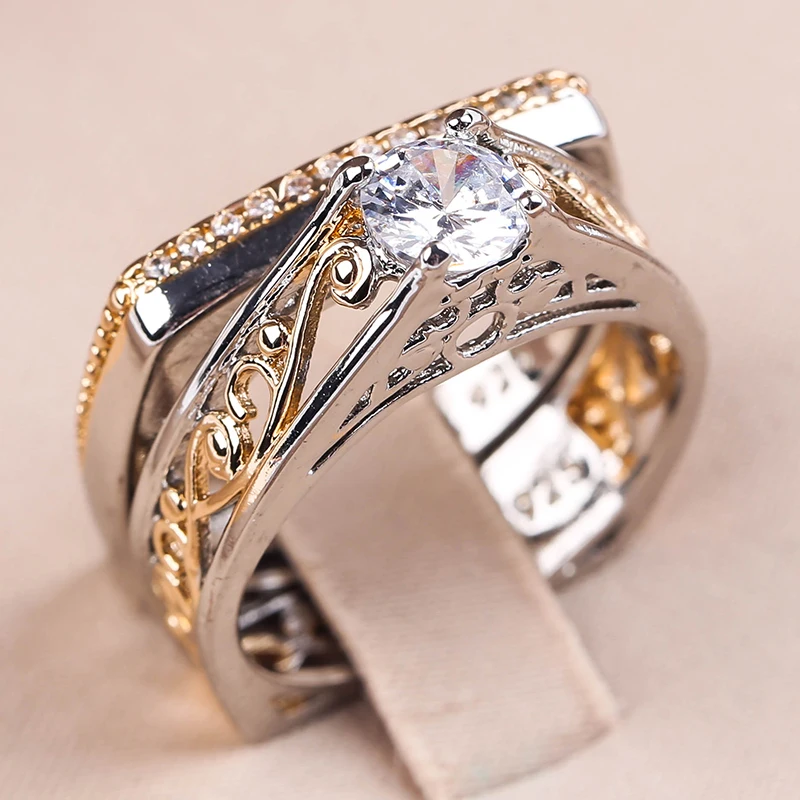 

Fashion Couple Ring Statement Crystal New Design Hollow Band Finger Rings for Women Men Wedding Promise Engagement Jewelry Gift