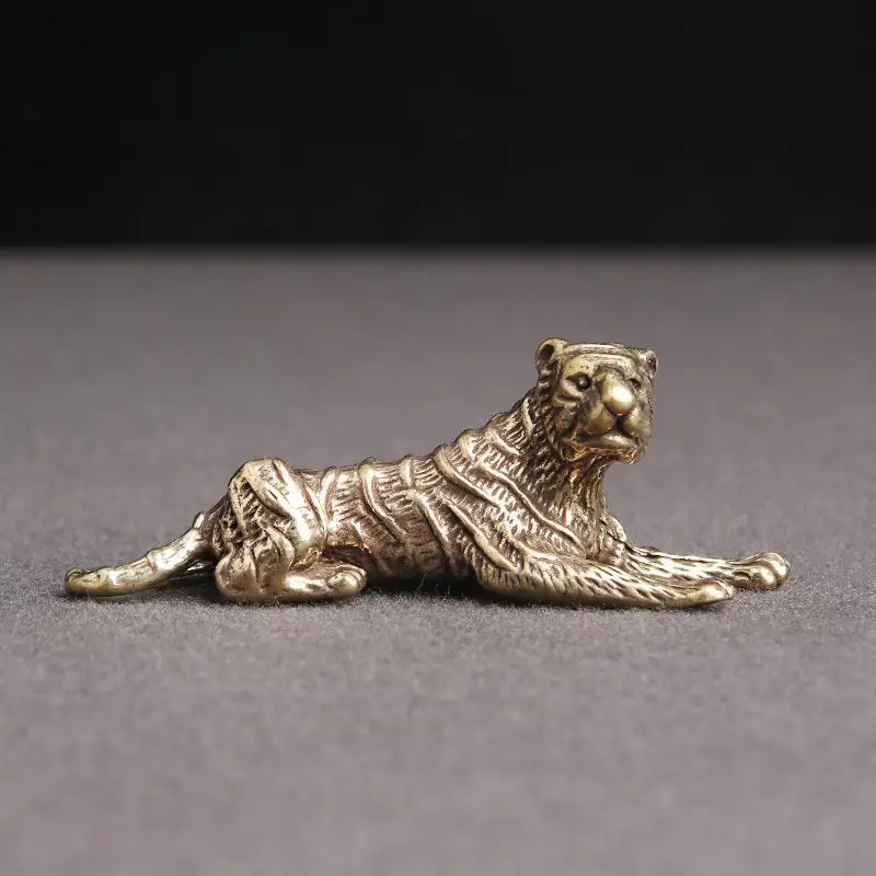 

Tiger Ornaments Creative Keychains Pendants Mini 2022 New Year Brass Tiger Micro-sculpting Small Bronzes Decorative Individual