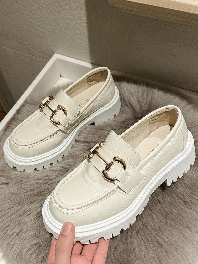 

2021 Spring And Autumn New Ladies Casual Loafers Fashion All-Match Thick Bottom British Style Small Leather Shoes Single Shoes