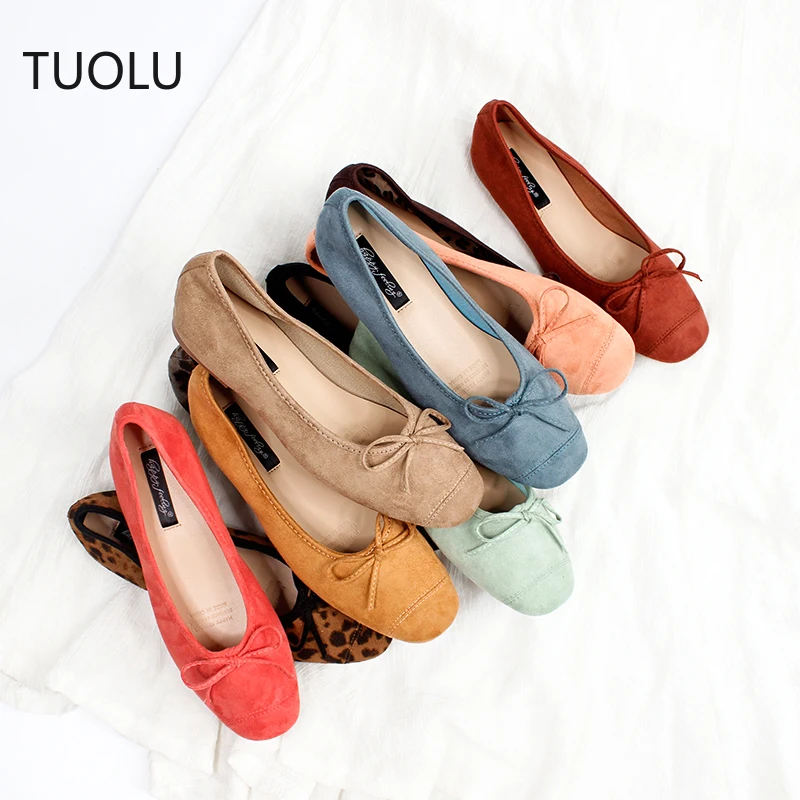 Туфли женские на плоской подошве повседневные лоферы без застежки удобные