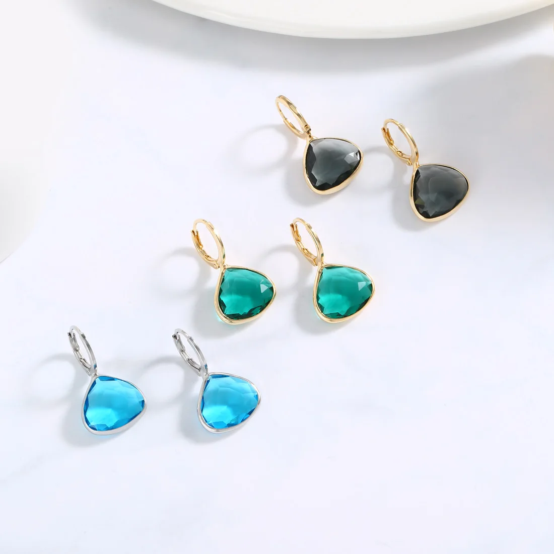 Neoglory треугольник кристаллический крючок серьги для женщин серый синий зеленый