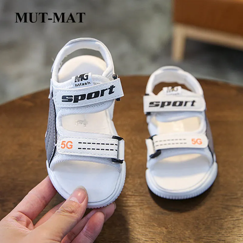 Детская летняя обувь новинка 2021 Детские блестящие сандалии пляжная с мягкой