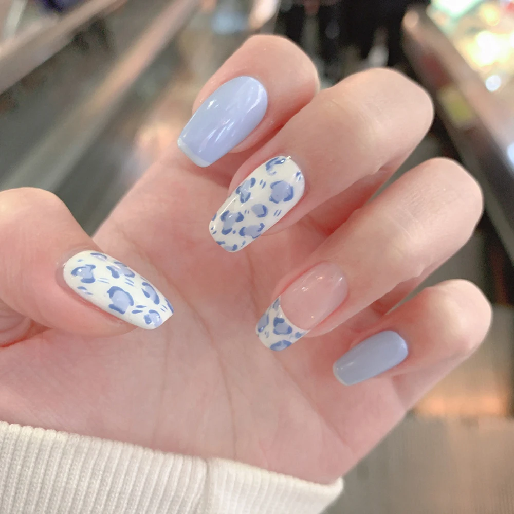 

24Pcs HOT New light Blue Short Ballerina False Nail Tip Summer Simple Full Cover Fake Nails With Design Press on Nails Manicure