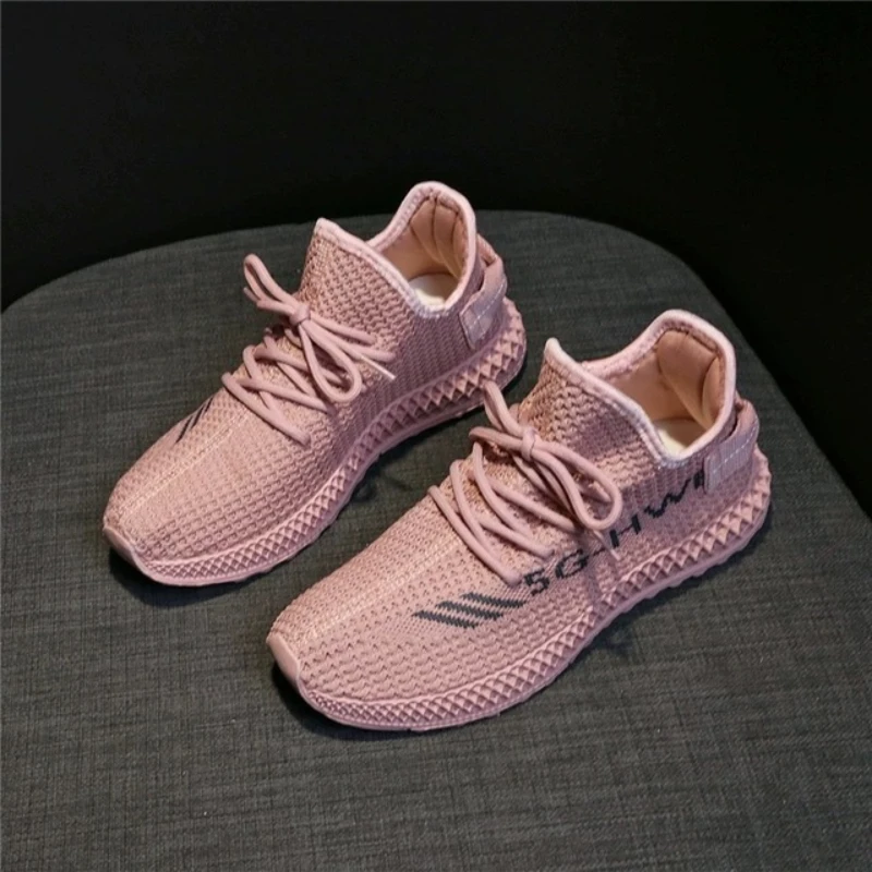 

Women Casual Sport Shoes Fashion Breathable Walking Mesh Flat Shoes Yellow Sneakers Women Summer Flying Black Vulcanized Shoes