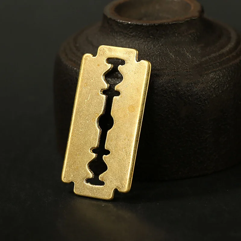 Брелок ручной работы из латуни для мужчин металлический медный брелок бритвы