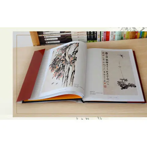 

2 complete works of famous ink and wash Chinese painting Qi Baishi Painting Collection 16 karat copperplate color printing gift