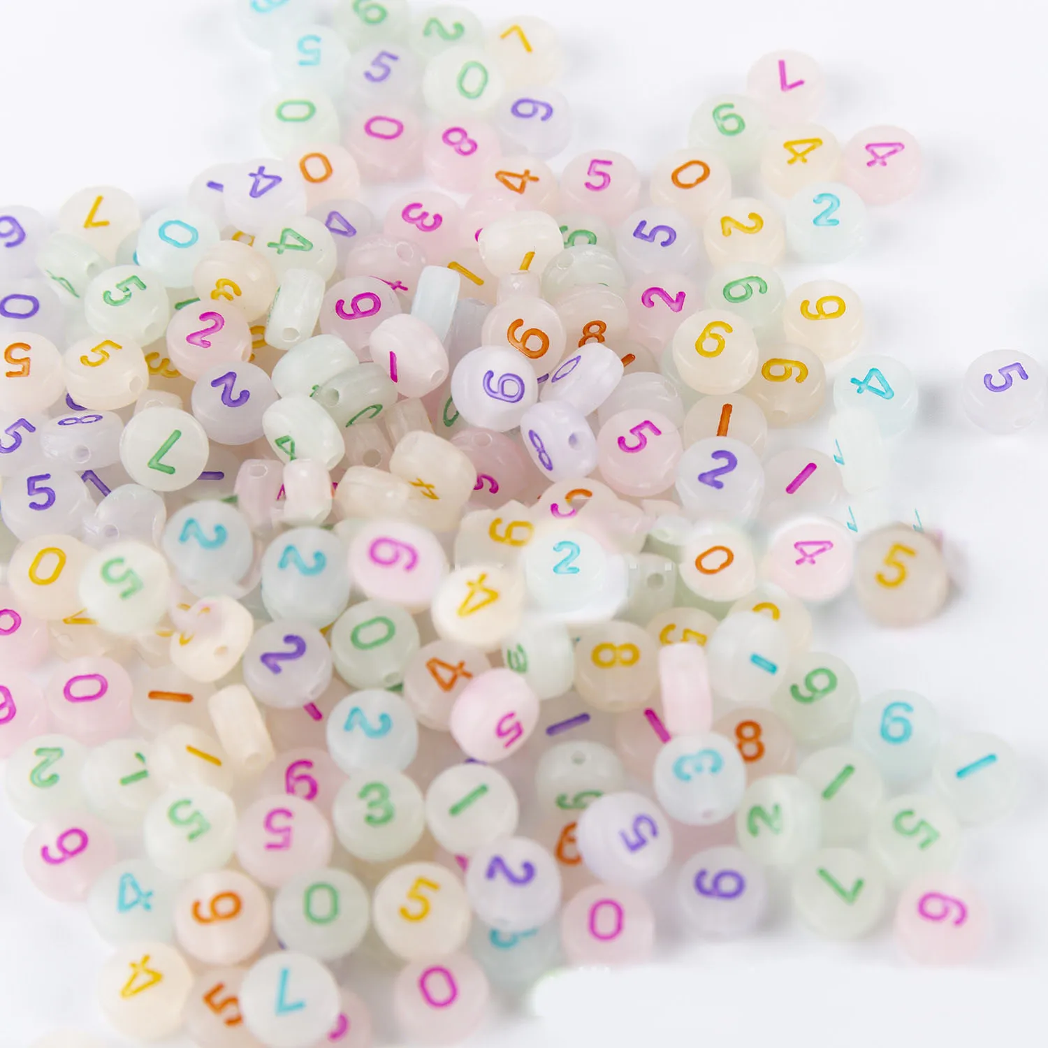 

Wholesale 3600pcs 4*7mm Acrylic Round Number Beads White with Colorful 0 1 2 3 4 5 6 7 8 9 Printing Luminous Bracelet DIY Spacer