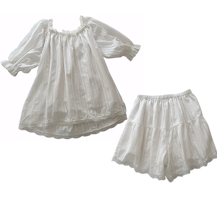 Комплект пижамный Женский хлопковый кружевной с оборками и шортами пижама