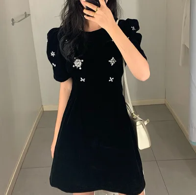 

Summer new temperament goddess fan clothes black dress small incense wind little black dress can be sweet Hepburn style