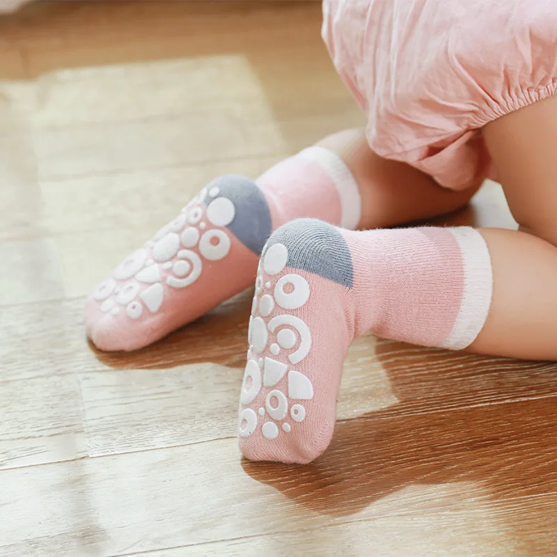 

1 Pair Fashion Baby Girls Boys Cute Cartoon Non-slip Cotton Toddler Floor Socks Fruit Pattern First Walker Shoes For Newborns