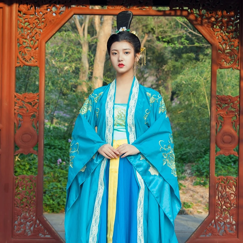 

Traditional Chinese Costume Ancient Tang suit TV drama hanfu Drama Costume beautiful photo Queen princess Drama Blue skirt