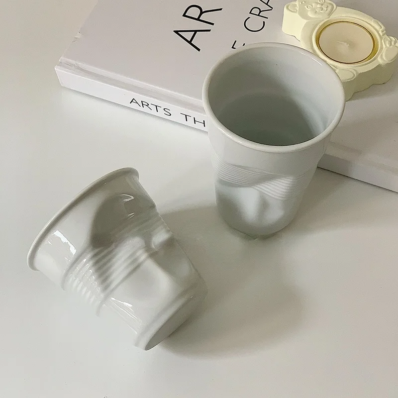 LadyCC French Irregular Creative Hand Holding White Ceramic Coffee Cup Minority Personality Mug | Дом и сад