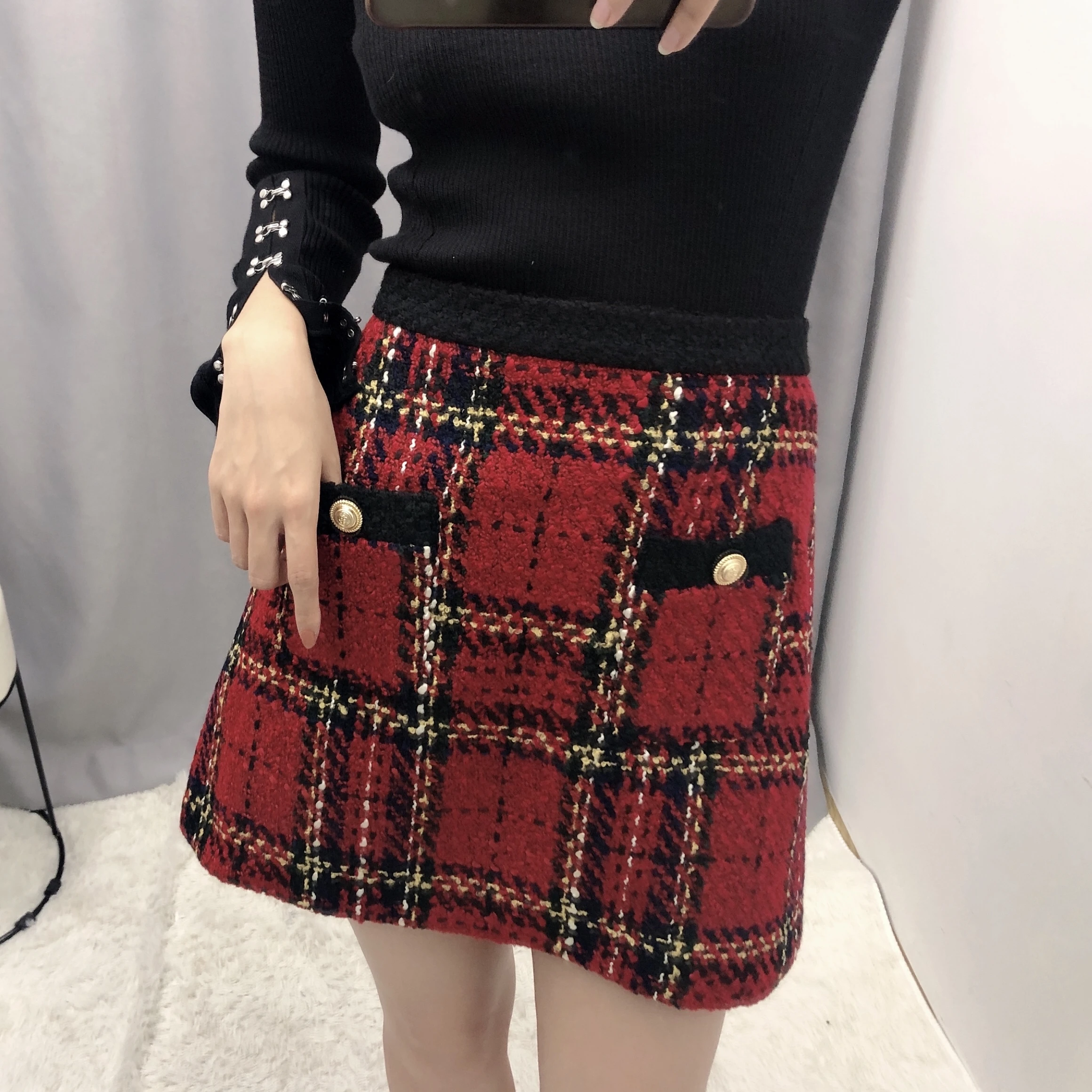 

Women's red plaid short skirt spring and summer 2021 popular fashion woolen skirt sexy casual office retro women's mini skirt