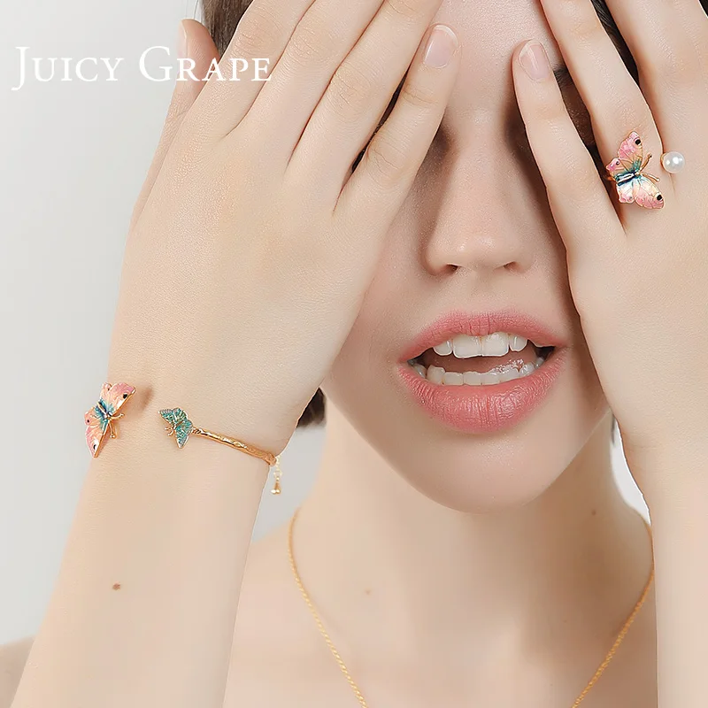 

Juicy Grape Colored Butterfly Enamel Open Bracelet Women Fashion Decoration Jewelry