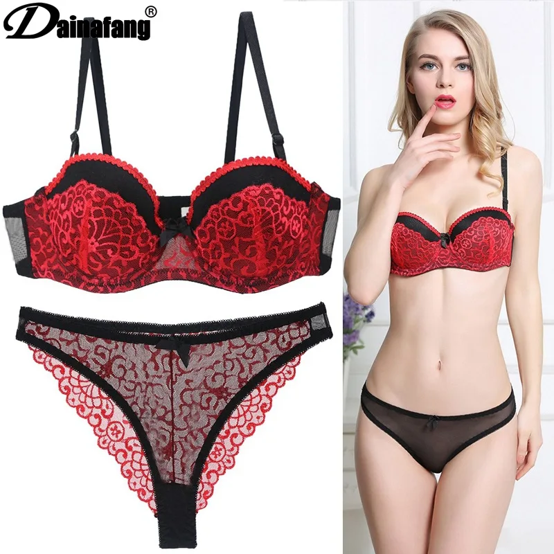 Брендовый комплект с бюстгальтером 1/2 чашечками соблазнительный кружевной s со