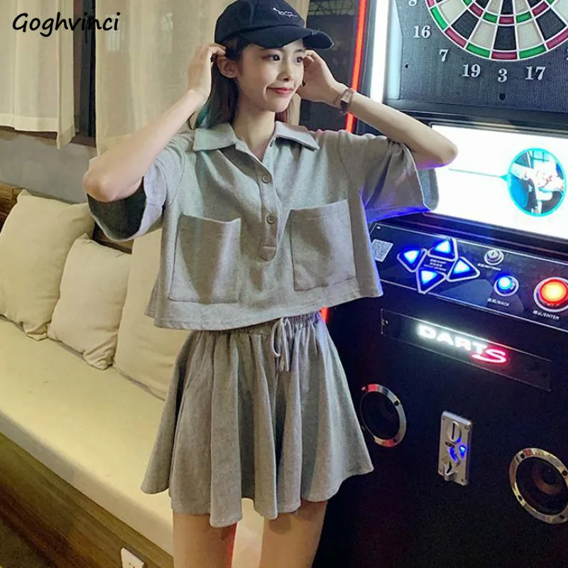 Women Sets Chic Cargo Style Korean Design Simple Loose Pocket Crop Top High Waist Wide-leg All-match Shorts Summer Femme Outfits
Women Sets Chic Cargo Style Korean Design Simple Loose Pocket Crop Top High Waist Wide-leg All-match Shorts Summer Femme Outfits