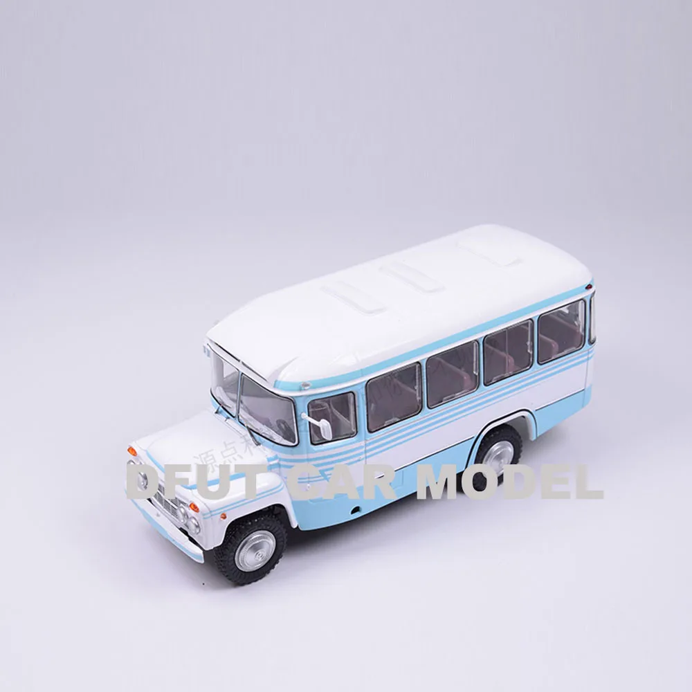 Игрушка из сплава в масштабе 1:43 модель автобуса Советского Союза KAVZ-685