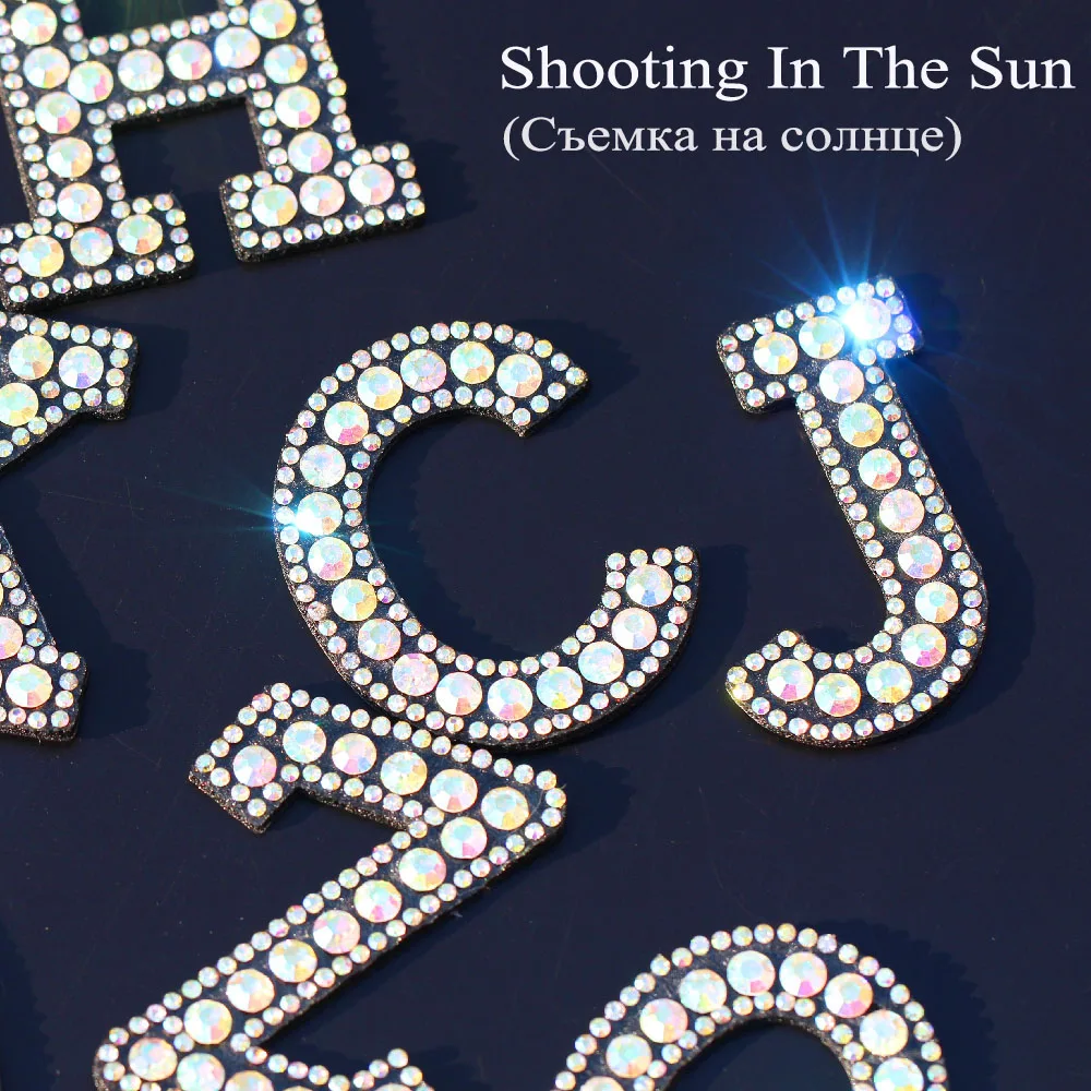 Аппликация в виде букв английского алфавита красная/жемчужная/AB Стразы 1