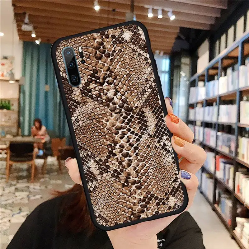 

Snake skin luxury article purple Phone Case For Huawei honor Mate P 9 10 20 30 40 Pro 10i 7 8 a x Lite nova 5t Soft silicone