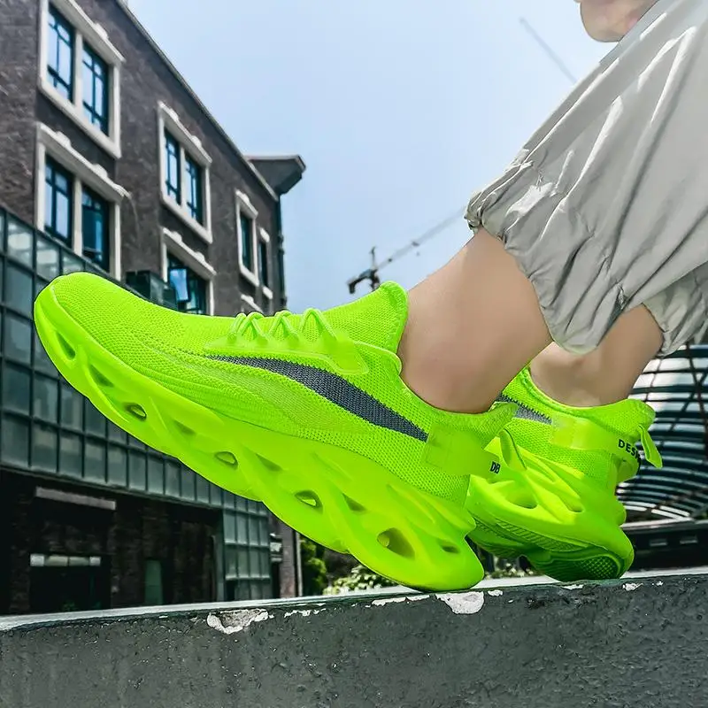 

Lace Up Men Running Shoes Blade Comfort Summer Men's Sneakers Male Large Size Sport Running Shoes Light Flat Sporty Man Shoes