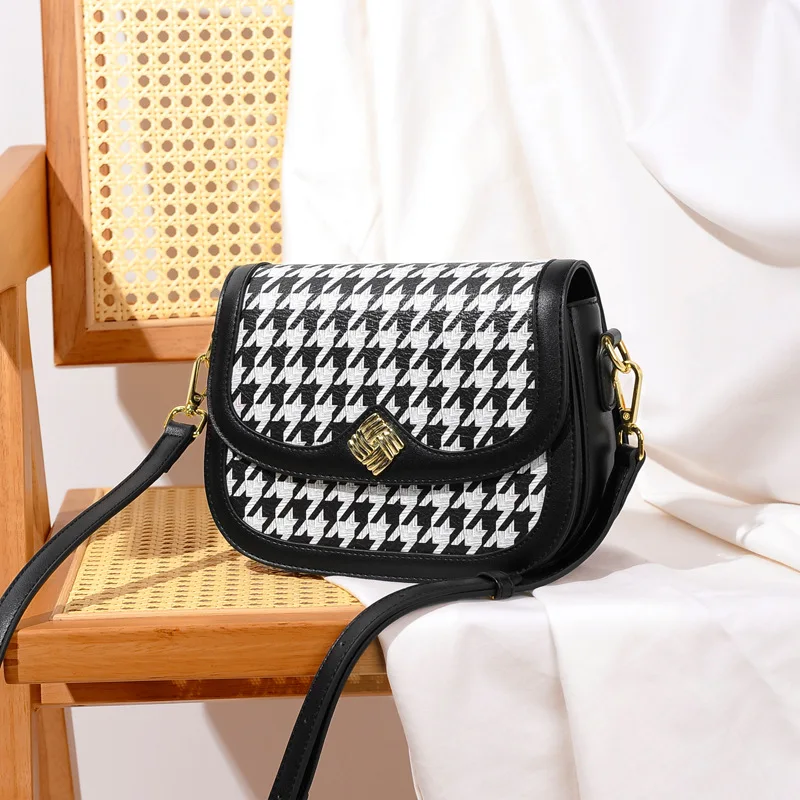 

Light Luxury Retro Fashion Simple Printing Ladies Saddle Bag 2021 New Commuter All-match Single Shoulder Messenger Bag Monogram